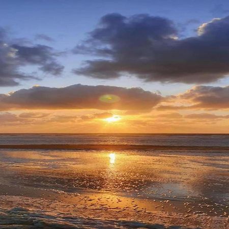 Comfortable Apartment In Oostende With Sea Views Zewnętrze zdjęcie